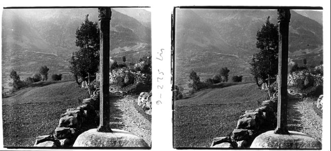 Vista de la creu d´Engordany