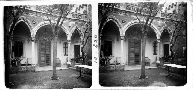 Vista de la façana de la casa Brossa Malet de Sant Gervasi