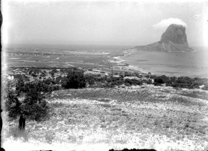Vista de la paltja de Calpe i el Peñón de Ifach (AFCEC RIBASV C 2568)