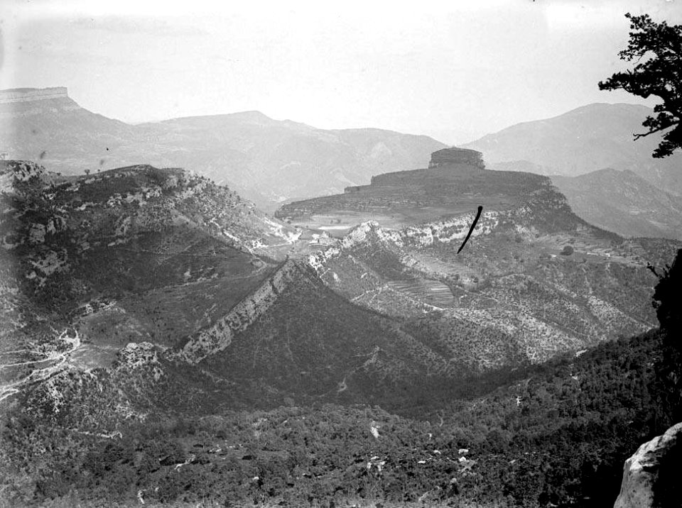 Vista de muntanyes (AFCEC RIBASV C 2686) (cropped)