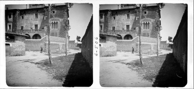 Vista del castell del Rourell