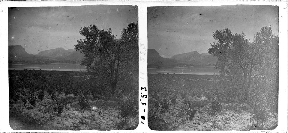 Vista del llac de Sant Antoni a prop d ' Aramunt
