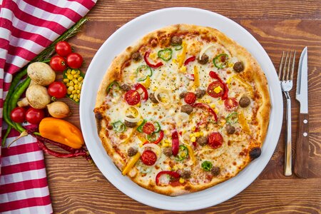 Cheese tomato mushroom
