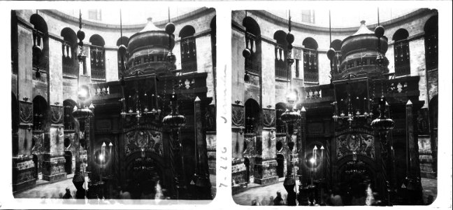 Vista frontal del retaule de l'església del Sant Sepulcre