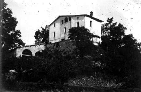 Vista general d'una masia del Maresme