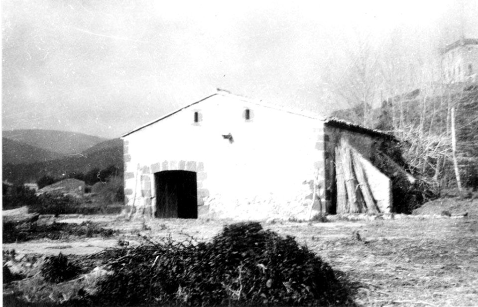 Vista general de la cabanya de Can Ballester