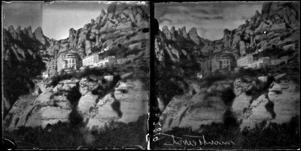 Vista general de la part posterior del Monestir de Montserrat amb l'absis