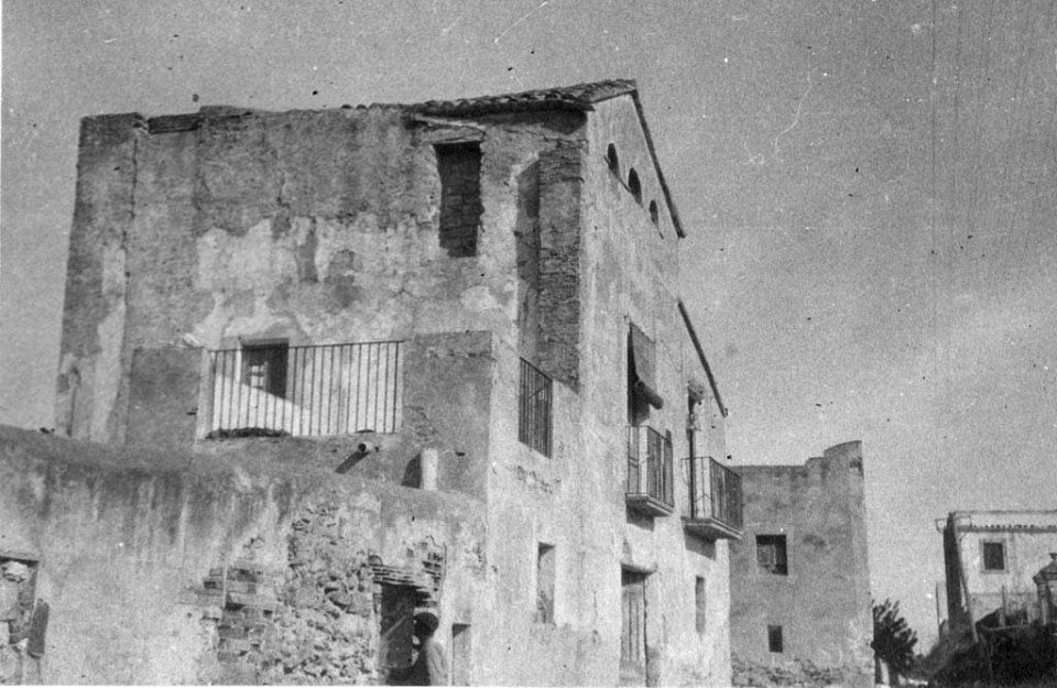 Vista general de l'hostal de Can Pau Gros de Tarragona (AFCEC EMC X 4648)