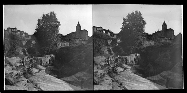 Vista general de Taradell i Torrent de Mansa en primer terme