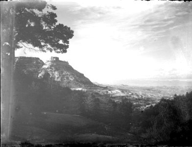 Vista general del castell de Centelles (AFCEC RIBASV C 2578)