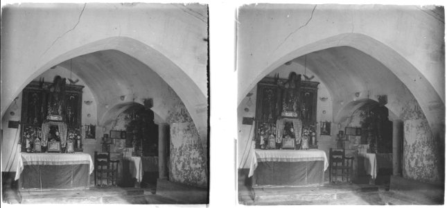 Vista interior de l ' ermita de Santa Bàrbara o de Sant Antoni