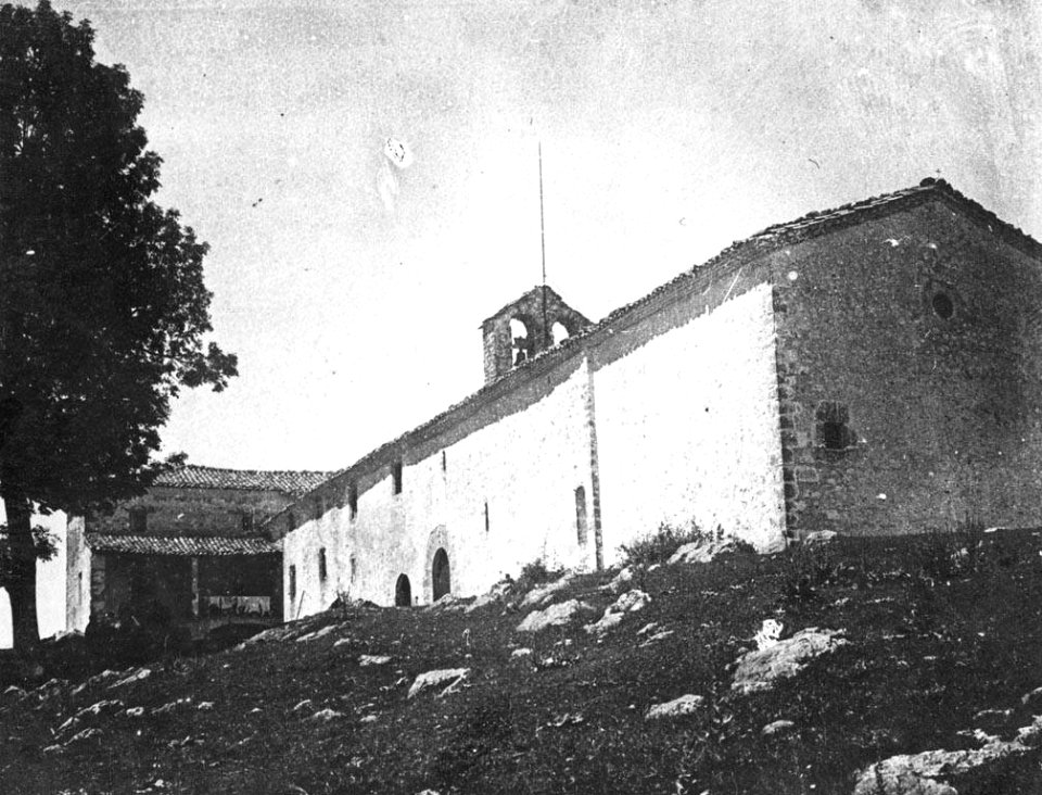 Vista general del Santuari de Falgars