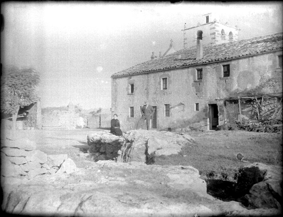 Vista lateral del Santuari de la Mare de Déu del Far (AFCEC RIBASV C 2677)