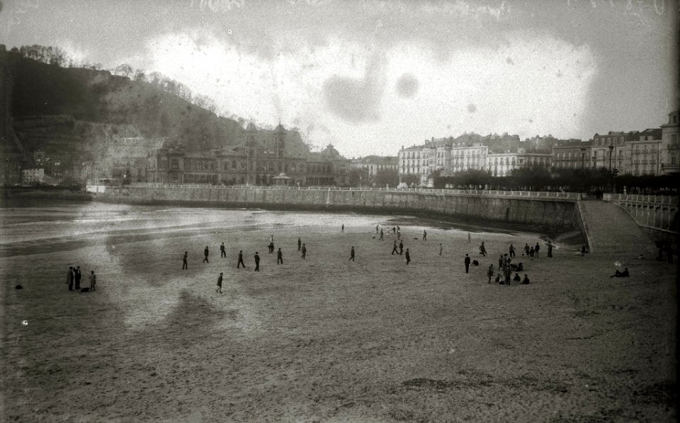 Vistas de San Sebastián (7 de 11) - Fondo Car-Kutxa Fototeka