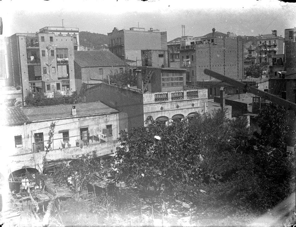 Vista parcial d'una ciutat (AFCEC RIBASV C 2694)