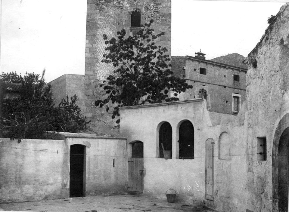 Vista parcial de la torre de Can Amat