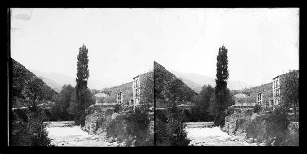 Vista parcial de Ribes de Freser amb el riu