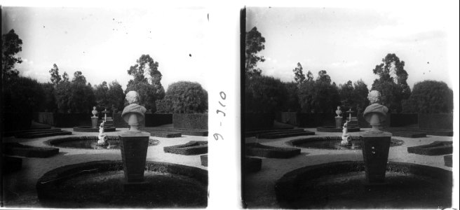 Vista transversal dels jardins de la casa dels Güell