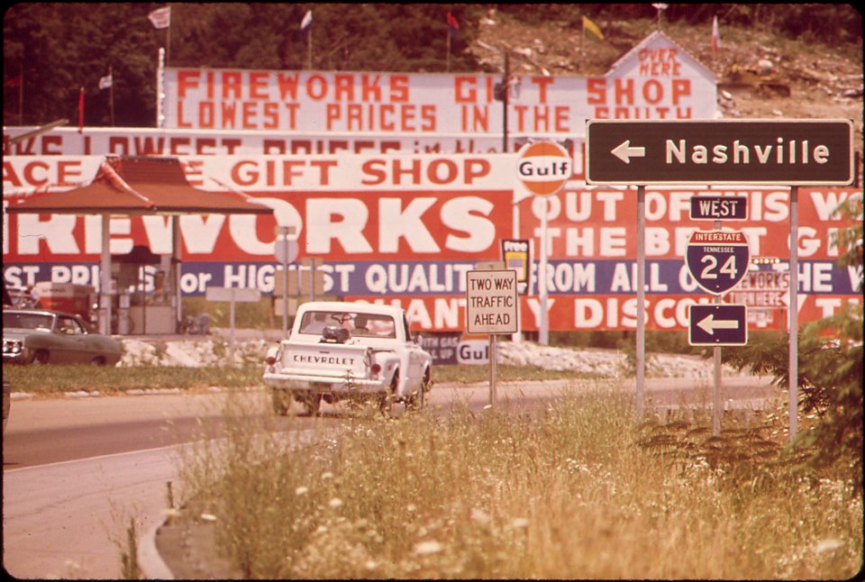 Visual-pollution-along-interstate-24-september-1972 7651240222 o