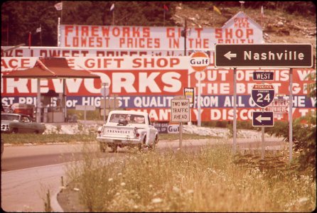 Visual-pollution-along-interstate-24-september-1972 7651240222 o