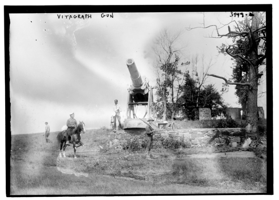 Vitagraph gun LCCN2014702476