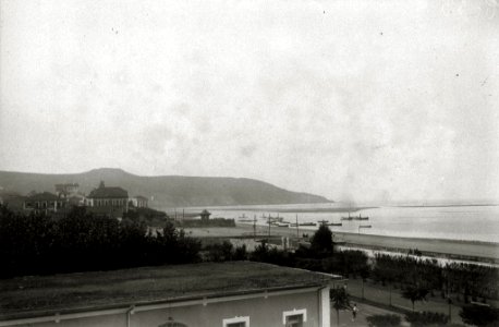 Vistas de la localidad de Hondarribia y del Hotel Miramar (7 de 7) - Fondo Car-Kutxa Fototeka