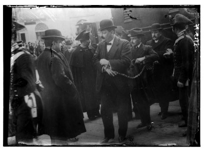 Viterbo, taking Camorrists to court LCCN2014689016