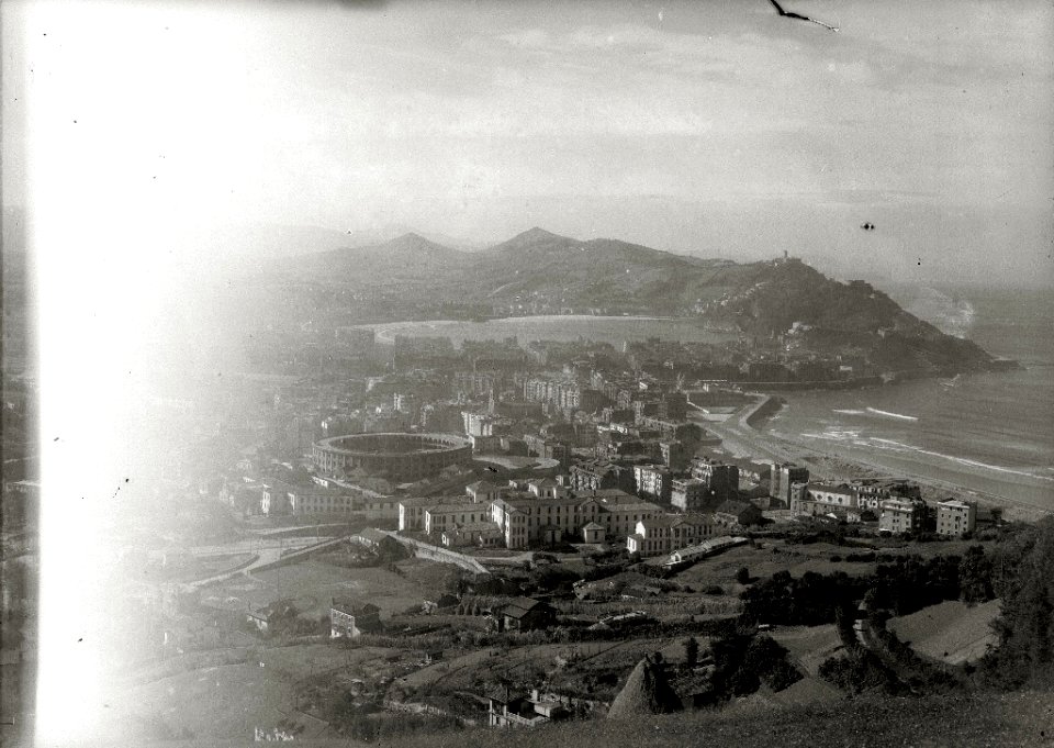 Vistas desde el monte Ulia (2 de 4) - Fondo Car-Kutxa Fototeka