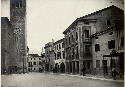 Vittorio, Piazza del Duomo Nr.10. (BildID 15669434)