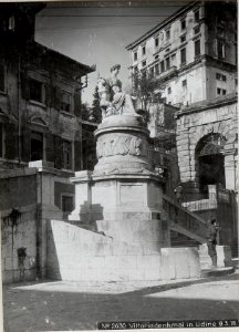 Vittoriadenkmal in Udine 9.3.18. (BildID 15615645)