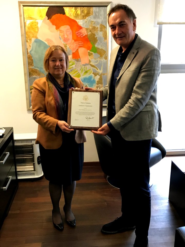 Voa amanda bennett senad hadzifejzovic certificate appreciation sept 22 2017