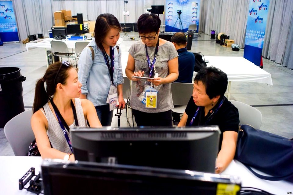 VOA Mandarin staff working hard at the RNC