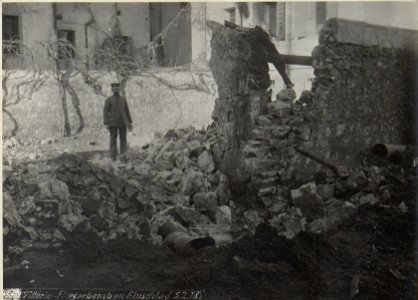 Vittorio, Fliegerbombeneinschlag. (BildID 15667738) photo