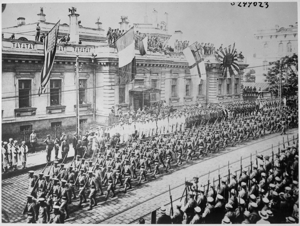 Vladivostok, Russia. Soldiers and sailors from many countries are lined up in front of the Allies Headquarters Building. - NARA - 533749