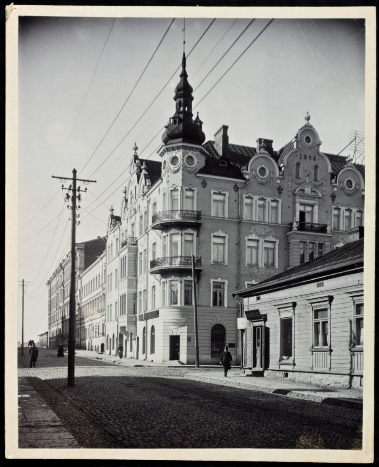 Vladimirinkatu (= Kalevankatu) 15 - Annankatu 24. Arkkitehdit Grahn, Hedman, Wasastjerna, valmistunut 1898 - G29133 (hkm.HKMS000005-km0000myw5)