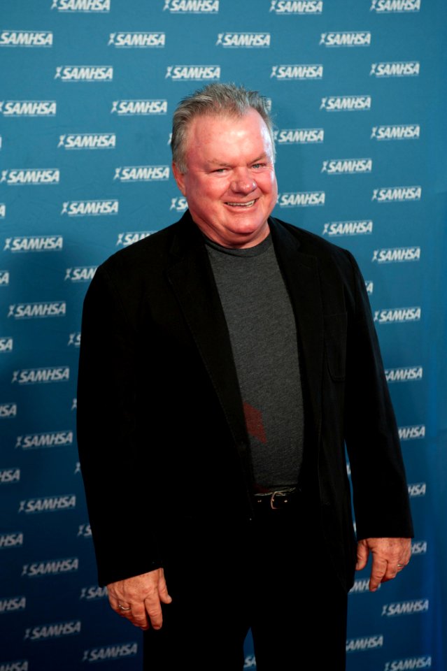 Voice Awards Presenter Jack McGee on the Red Carpet (6240595371)