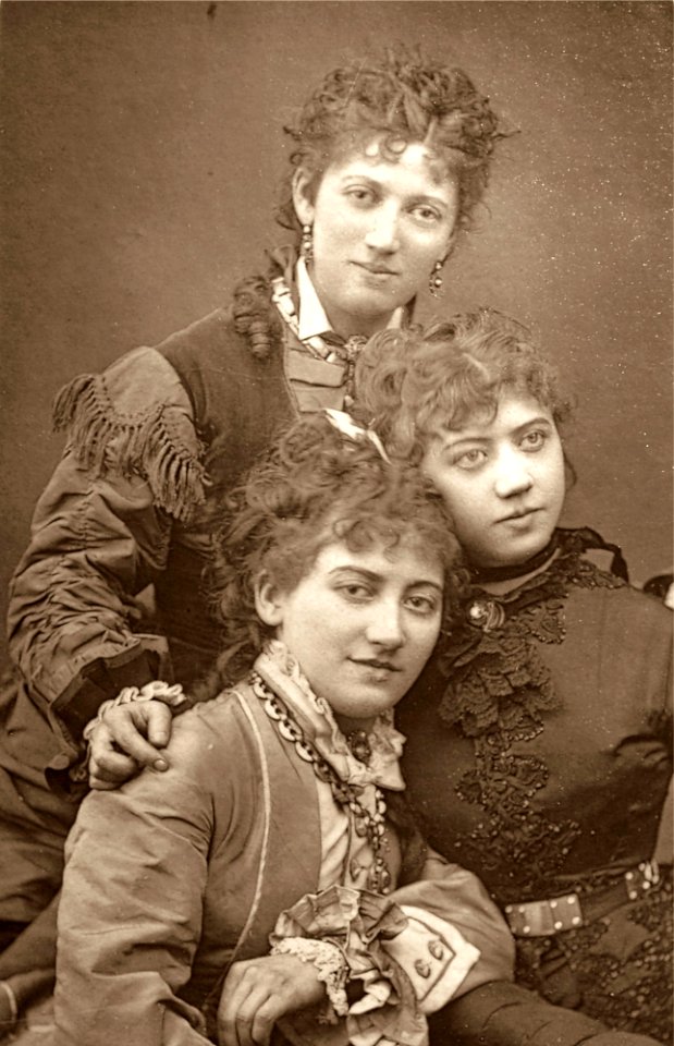 Vokes Sisters