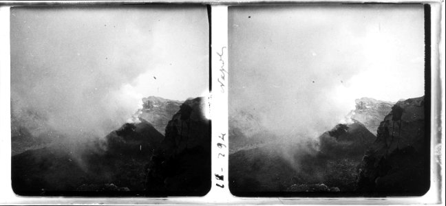 Volcà Vesuvi en erupció