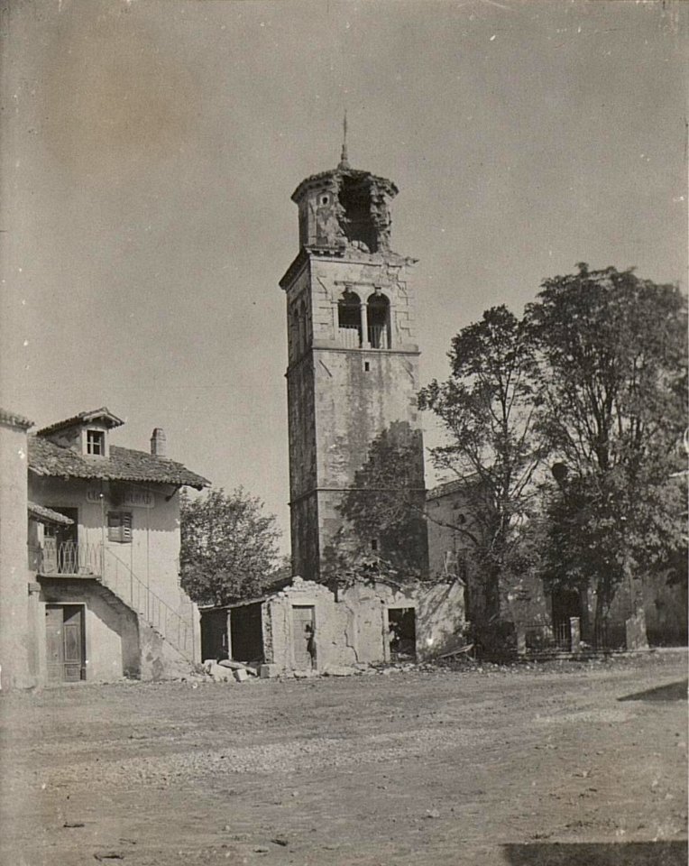 Volltreffer in Kirche Maohinje, 26, 8, 17, (BildID 15599520)