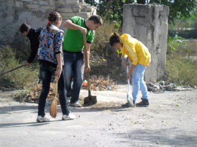 Volunteerism and Community Service in Ukraine Photo Contest, Sept-Nov, 2013 (10959027806)
