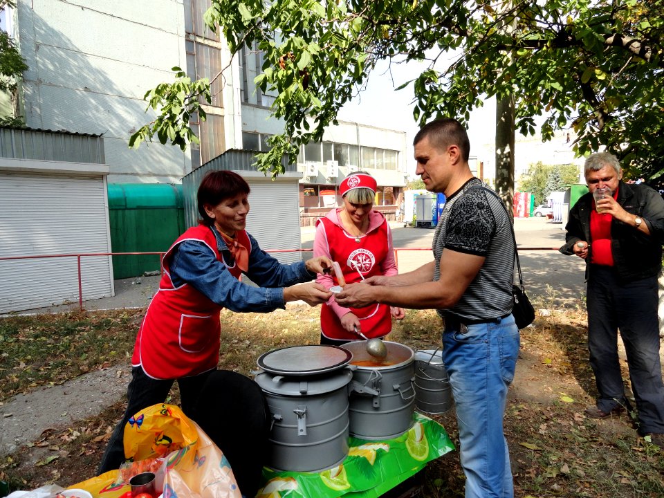 Volunteerism and Community Service in Ukraine Photo Contest, Sept-Nov, 2013 (10959019576)