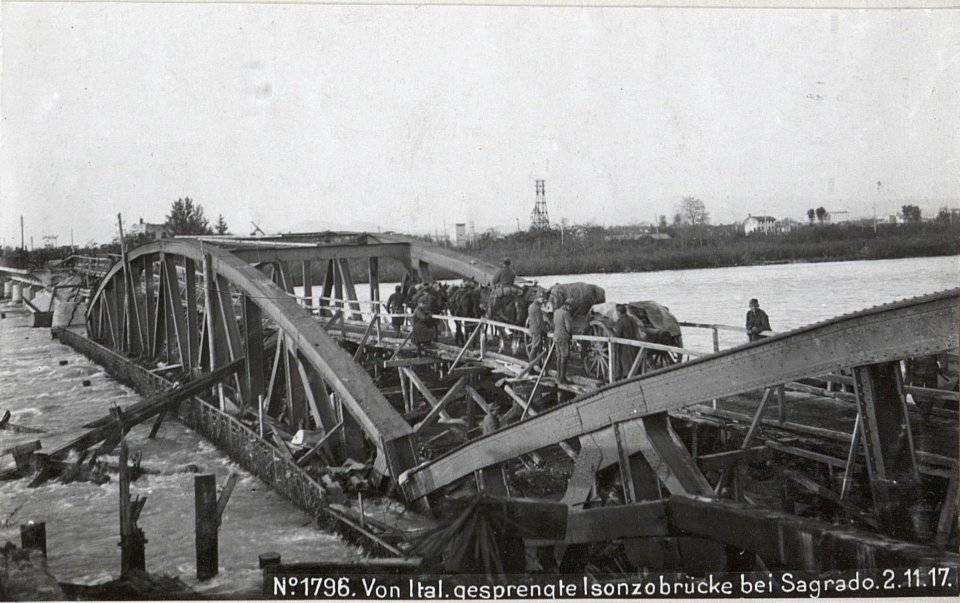 Von Ital.gesprengte Isonzobrücke bei Sagrado.2.11.17. (BildID 15608999)