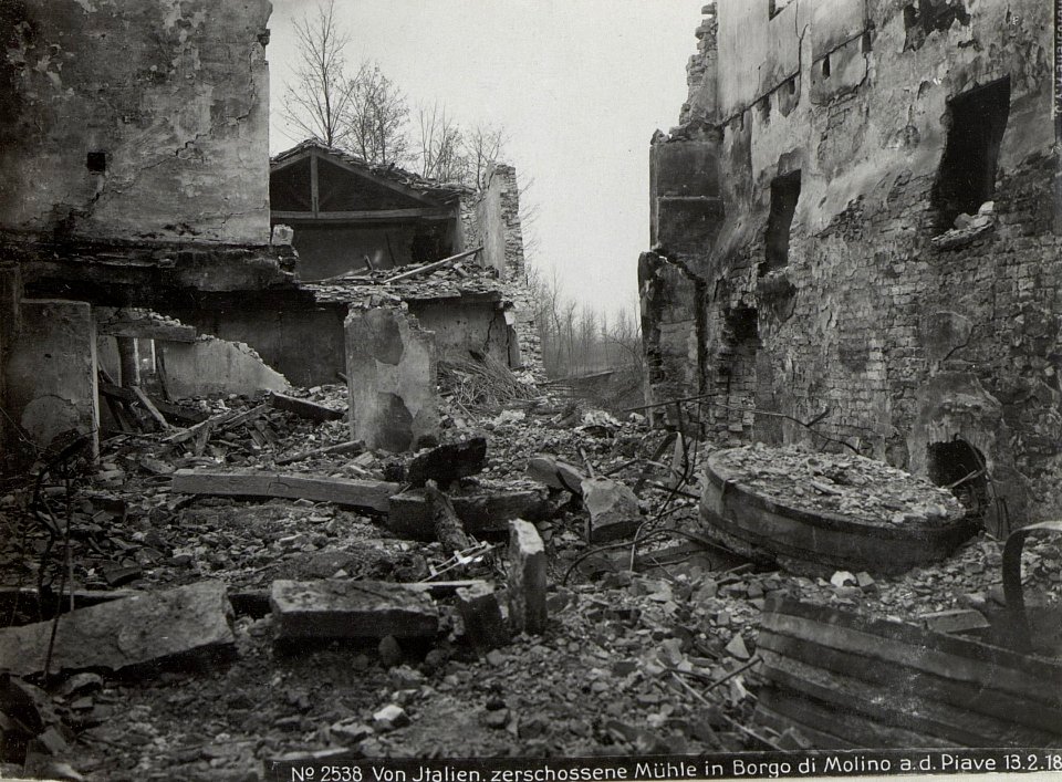 Von Italien.zerschossene Mühle in Borgo di Molino a.d.Piave 13.2.18. (BildID 15615000)