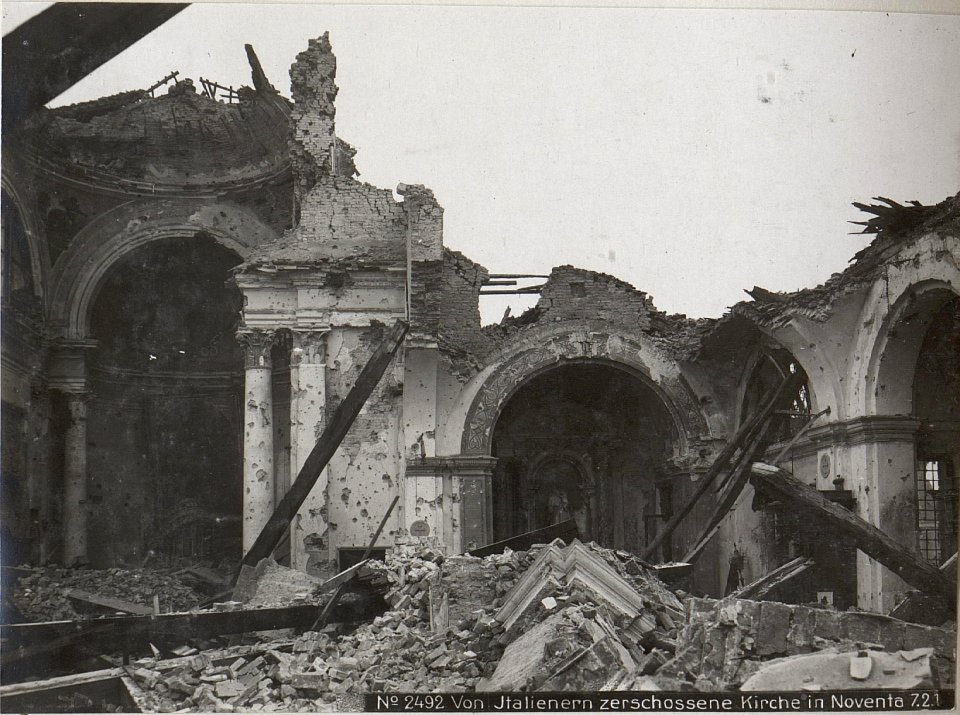 Von Italienern zerschossene Kirche in Noventa 7.2.1-- (BildID 15614677)