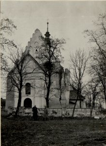 Von russ. Artillerie zerschossene Kirche in Opatovice.I.R. 48. (BildID 15539565) photo