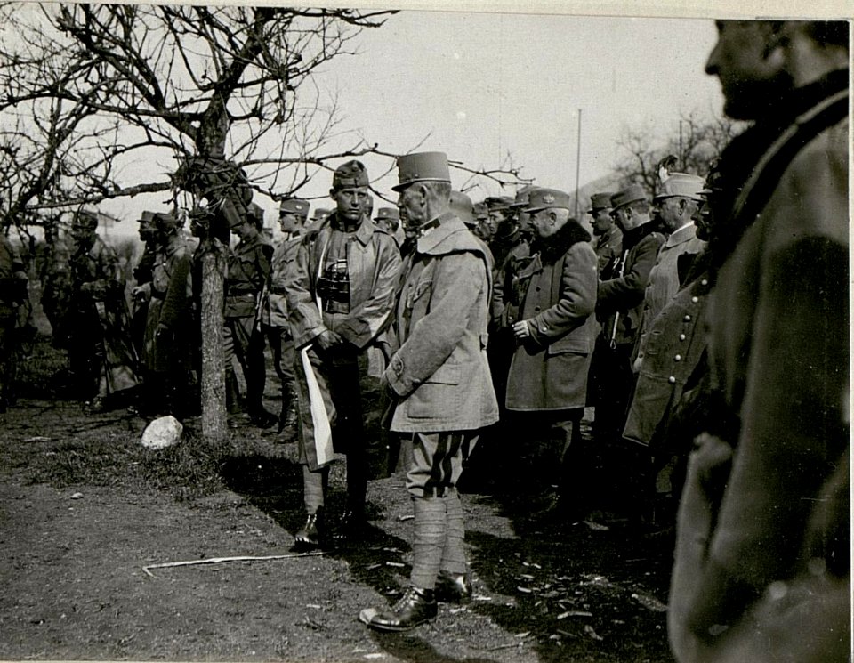 Vor dem Aufrollen der Sturmwelle in Selva bei Levico (BildID 15625609)