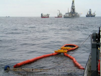 VOSS on Seacor Vanguard in Gulf of Mexico 2010-05-16 2 photo