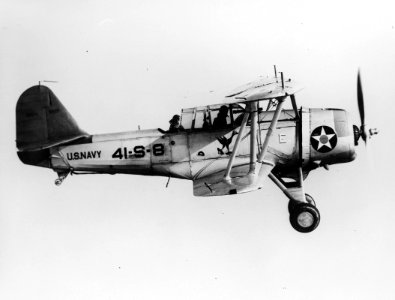 Vought SBU-1 of VS-41 in flight over the Atlantic Ocean on 8 February 1940 (NNAM.1996.253.2050)