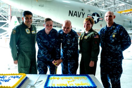 VP-9 Battle E Award 150321-N-MV308-074