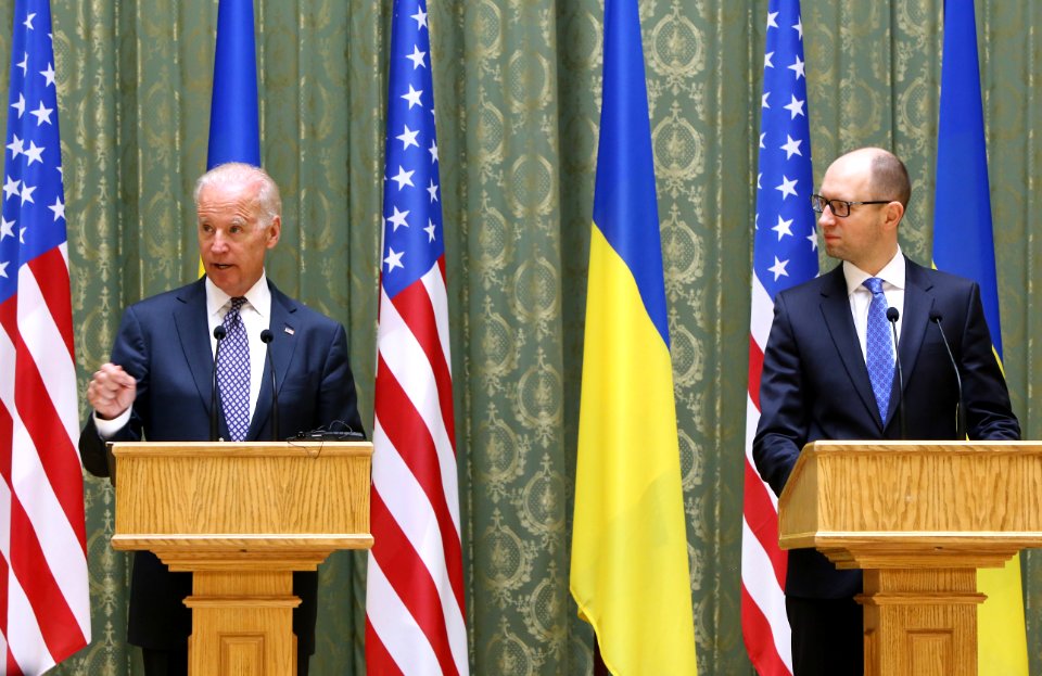 VP Biden and PM Yatsenyuk, Joint Statement, Kyiv, Ukriane, April 22, 2014 (14001121713)